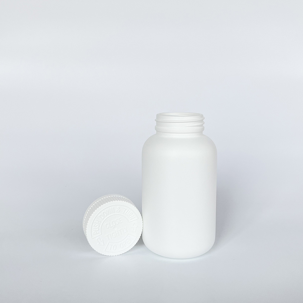 CH-300 兒童安全蓋 兒童安全瓶蓋 兒童安全蓋瓶 白色塑膠瓶 HDPE瓶 內含墊片 感壓封口片 感壓墊片 壓敏墊片 感壓封口紙 自黏式封口紙 自黏式封口片 保健食品 保健食品瓶 醫療藥品 醫療藥品瓶 醫療塑膠瓶 醫藥瓶 醫藥罐 藥瓶 藥罐 塑膠藥瓶 健康食品 健康食品瓶 分裝藥瓶 分裝藥罐 隨身藥罐 隨身藥瓶