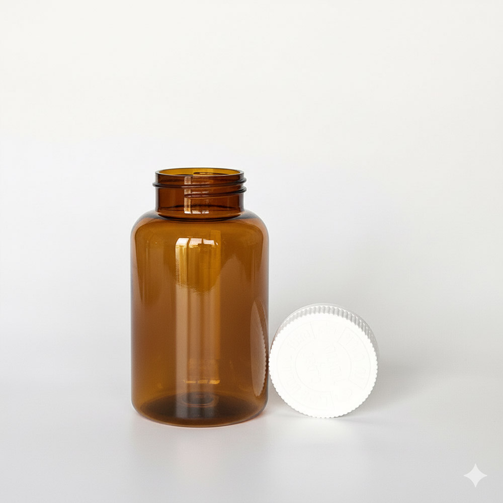 BCPG-275,茶色兒童安全蓋275ml PETG錠劑瓶,是由茶色的PETG塑膠瓶旁邊搭配白色的45牙兒童安全瓶蓋,安全瓶蓋裡面含有墊片及感壓封口紙,兒童安全蓋立於茶色膠囊瓶身旁邊如此一來可以清楚的看到瓶蓋,須先向下壓再左旋轉,才可打開。此塑膠容器通常用於保健食品、醫療藥品、健康食品、分裝藥瓶、藥罐或是寵物用藥品身上。