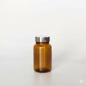 BSPG-120，茶色亮銀蓋120ml PETG錠劑瓶，是由茶色的PETG塑膠瓶上面搭配38mm的銀色電鍍瓶蓋，電鍍銀蓋裡面含有墊片、可選配感壓封口紙，整組瓶子直立於一張白色背景上。此塑膠容器通常用於保健食品、醫療藥品、健康食品、分裝藥瓶、藥罐或是寵物用藥品身上。